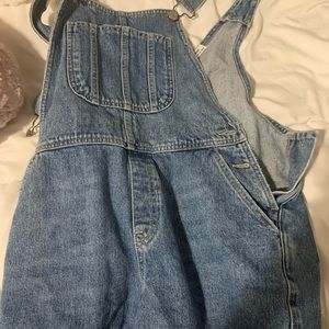EUROPEAN STRAVIDARIUS JEAN SHORT OVERALLS